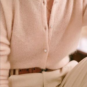 Sézane GASPARD Cardigan with pearl buttons in color “nude”